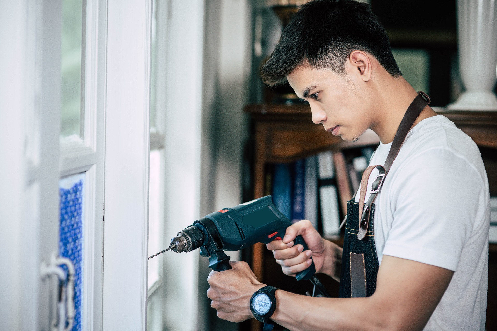 So sánh: Tự làm vs Hợp tác cùng UpLiving